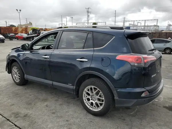 JTMDJREV8JD181026 2018 TOYOTA RAV 4 - Image 2