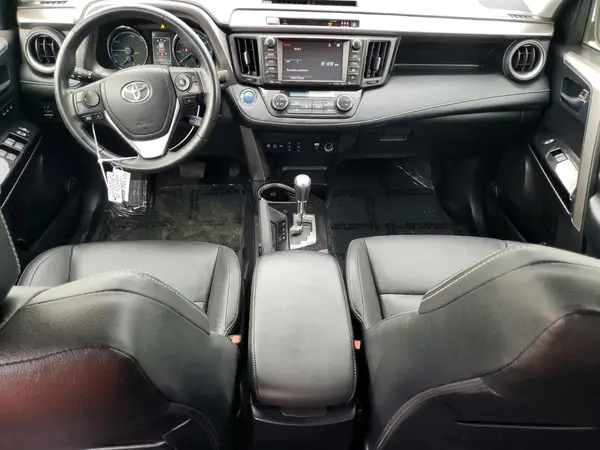 JTMDJREV8JD184928 2018 TOYOTA RAV 4 - Image 8