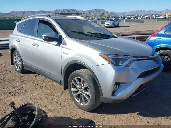 JTMDJREV8JD193113 2018 TOYOTA RAV 4 - Image 1