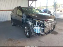 JTMDJREV8JD212436 2018 TOYOTA RAV 4