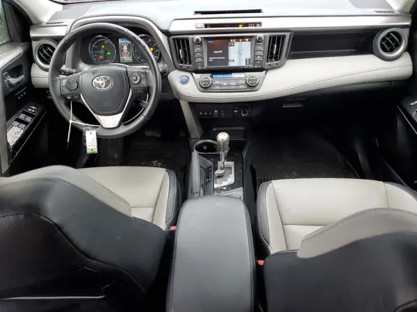 JTMDJREV9HD068549 2017 TOYOTA RAV 4 - Image 8