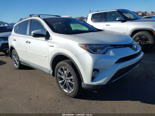 JTMDJREV9HD126644 2017 TOYOTA RAV 4 - Image 1