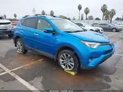 JTMDJREV9HD136915 2017 TOYOTA RAV 4
