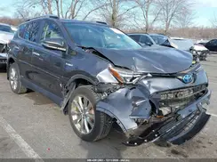 JTMDJREV9JD162291 2018 TOYOTA RAV 4