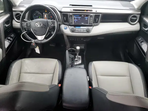 JTMDJREV9JD174487 2018 TOYOTA RAV 4 - Image 8