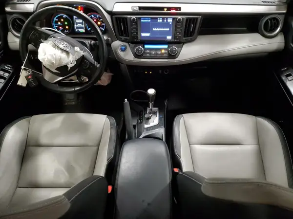 JTMDJREV9JD197428 2018 TOYOTA RAV 4 - Image 8
