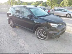 JTMDJREVXHD116303 2017 TOYOTA RAV 4