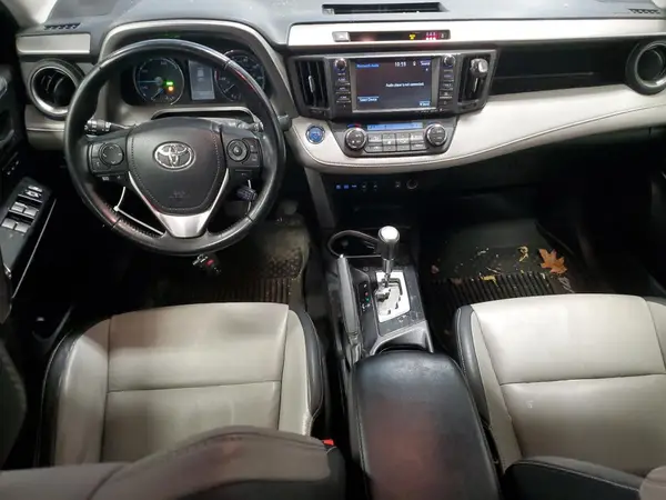 JTMDJREVXHD123400 2017 TOYOTA RAV 4 - Image 8