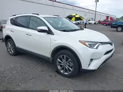 JTMDJREVXHD135238 2017 TOYOTA RAV 4