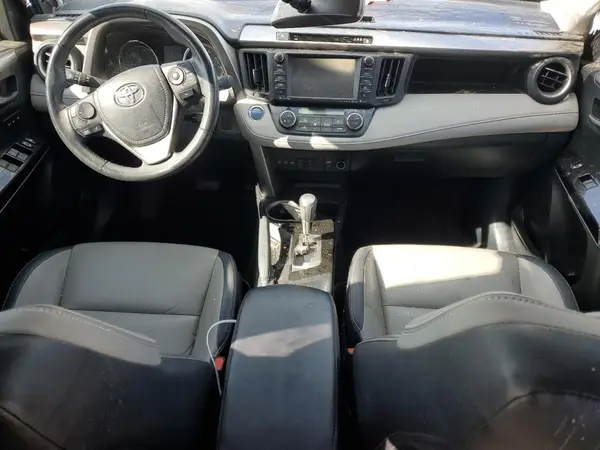 JTMDJREVXJD197471 2018 TOYOTA RAV 4 - Image 8