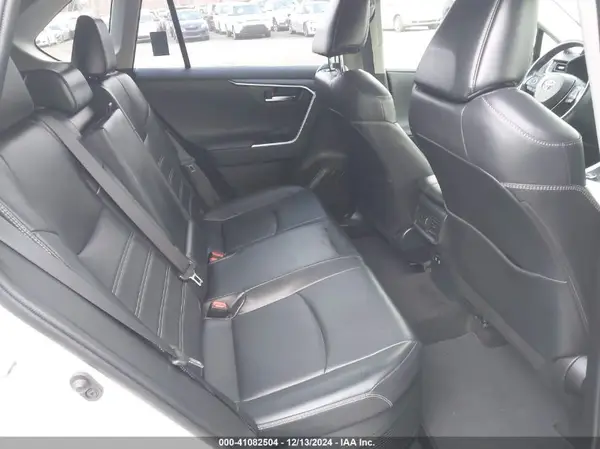 JTMDWRFV0KD010997 2019 TOYOTA RAV 4 - Image 8