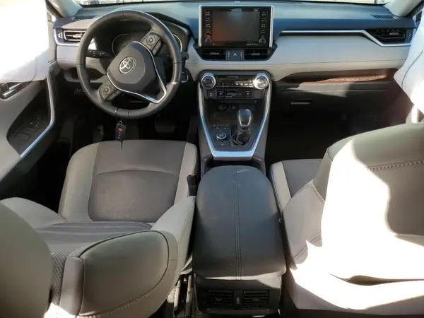 JTMDWRFV2KD015070 2019 TOYOTA RAV 4 - Image 8