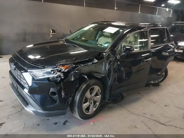 JTMDWRFVXKD025071 2019 TOYOTA RAV 4 - Image 2