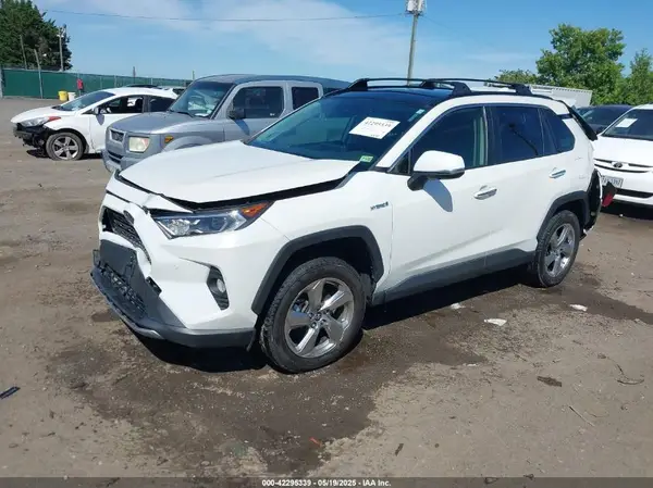 JTMDWRFVXKD507877 2019 TOYOTA RAV 4 - Image 2