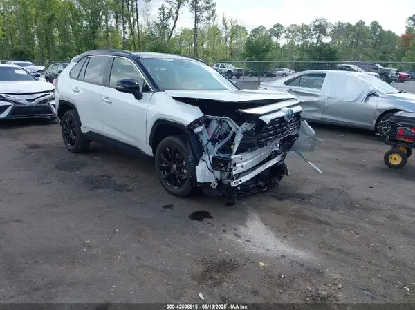 JTME6RFV0RD563096 2024 TOYOTA RAV 4 - Image 1