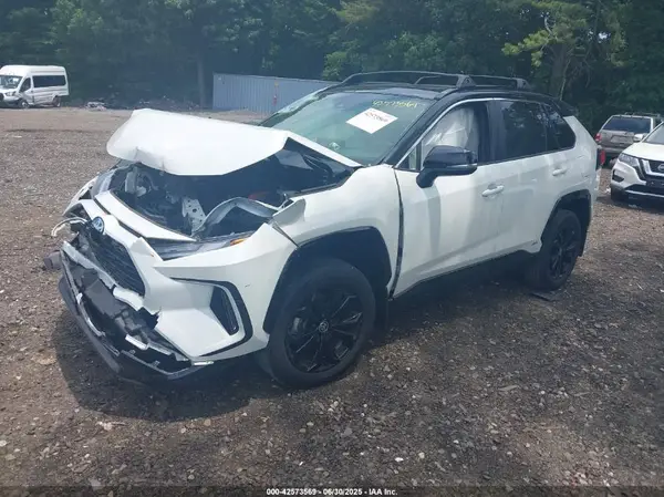 JTME6RFV2ND528229 2022 TOYOTA RAV 4 - Image 2