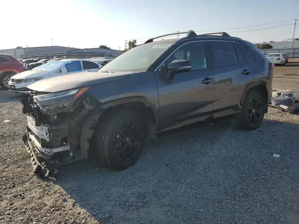 JTME6RFV3NJ015685 2022 TOYOTA RAV 4 - Image 1