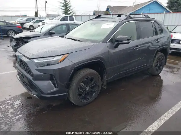 JTME6RFV3RD560533 2024 TOYOTA RAV 4 - Image 2