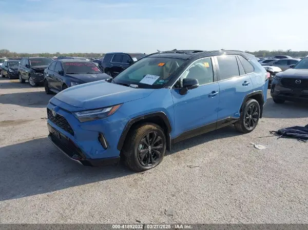 JTME6RFV3RD569619 2024 TOYOTA RAV 4 - Image 2