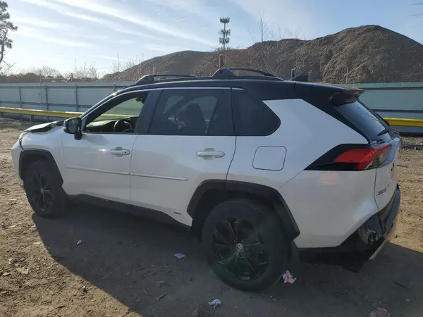 JTME6RFV4ND535814 2022 TOYOTA RAV 4 - Image 2