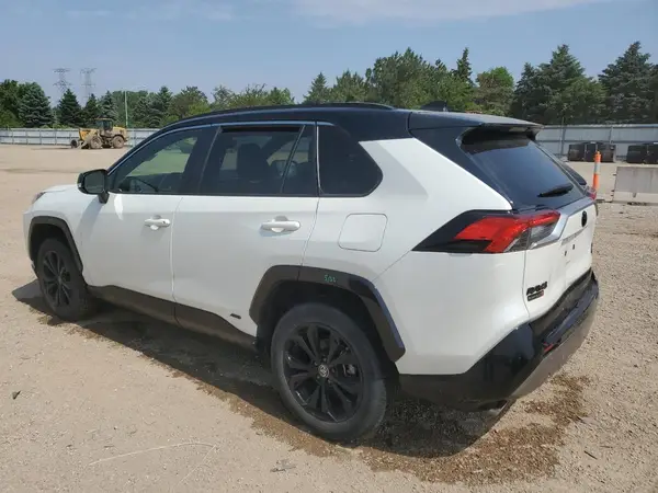 JTME6RFV6ND531649 2022 TOYOTA RAV 4 - Image 2