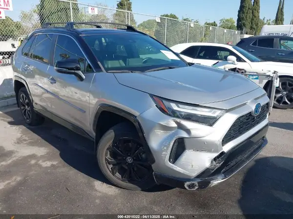 JTME6RFV6NJ020668 2022 TOYOTA RAV 4 - Image 1