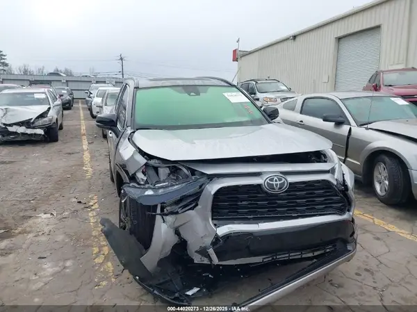 JTME6RFV6SJ071079 2025 TOYOTA RAV 4 - Image 1