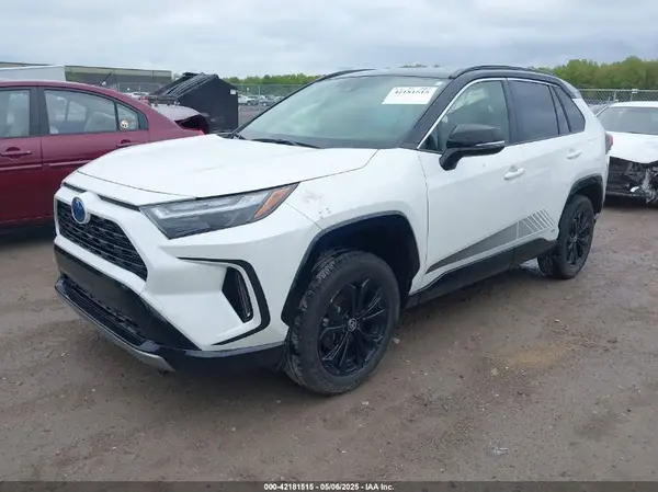 JTME6RFV8ND535461 2022 TOYOTA RAV 4 - Image 2