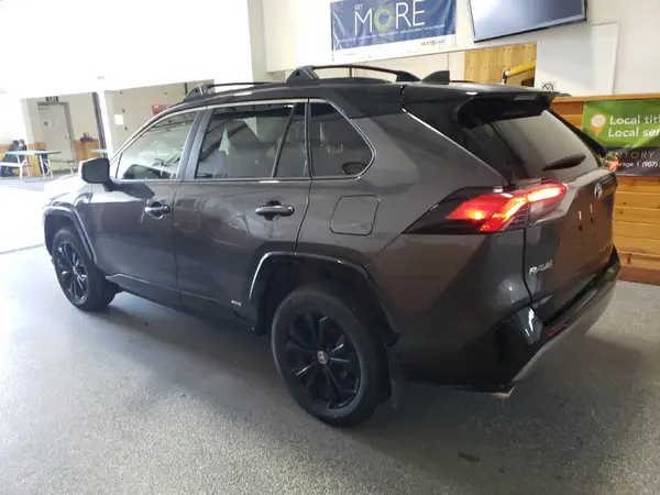 JTME6RFV8RD552931 2024 TOYOTA RAV 4 - Image 2