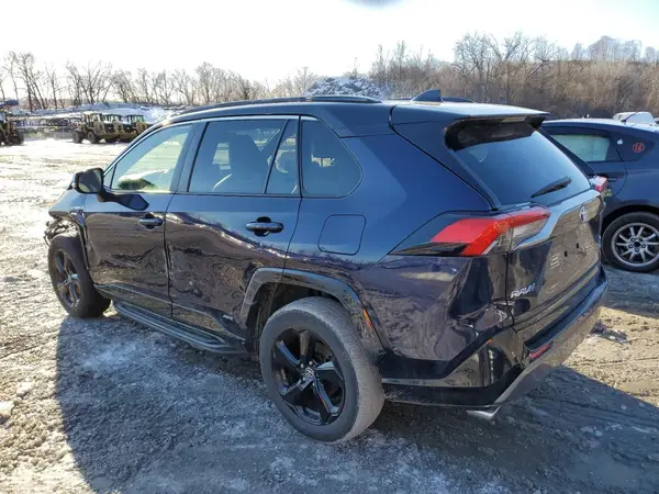 JTME6RFV9MD510826 2021 TOYOTA RAV 4 - Image 2