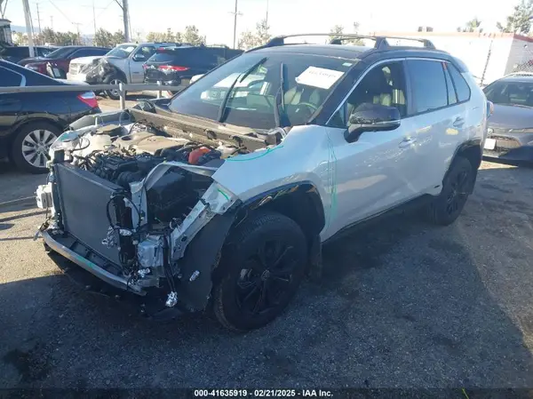 JTME6RFVXRD550825 2024 TOYOTA RAV 4 - Image 2