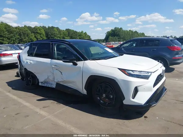 JTME6RFVXRD559332 2024 TOYOTA RAV 4 - Image 1