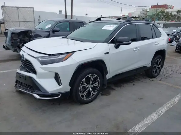 JTMEB3FV0RD228591 2024 TOYOTA RAV 4 - Image 2