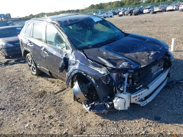 JTMEB3FV5RD184328 2024 TOYOTA RAV 4 - Image 1