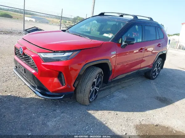 JTMEB3FV6RD173886 2024 TOYOTA RAV 4 - Image 2