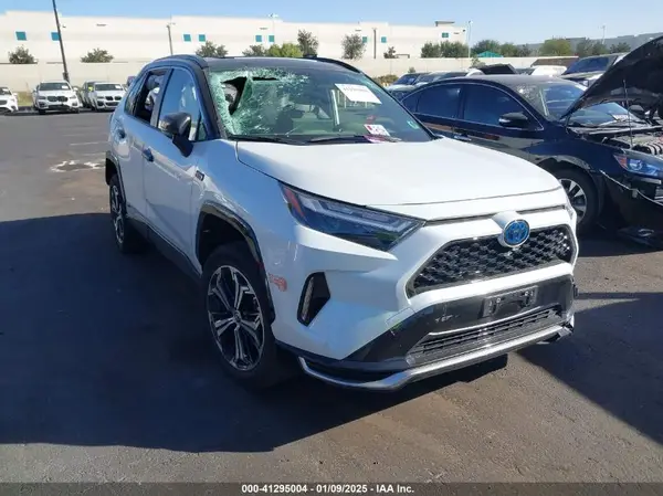 JTMEB3FV7RD179907 2024 TOYOTA RAV 4 - Image 1
