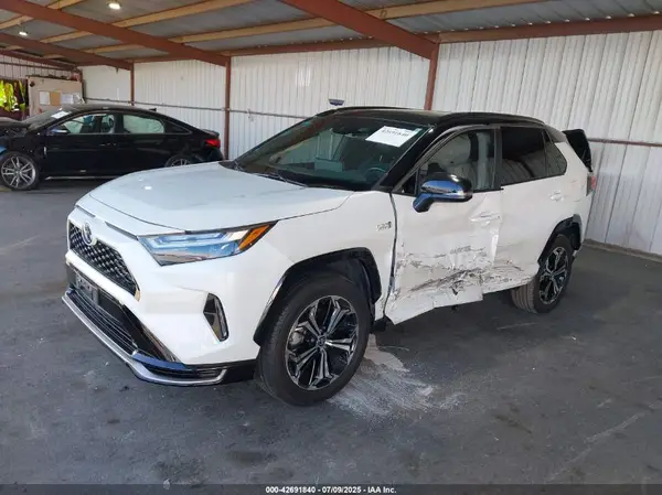 JTMEB3FV8PD127330 2023 TOYOTA RAV 4 - Image 2