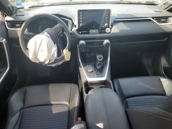 JTMEWRFV1KJ023859 2019 TOYOTA RAV 4 - Image 8