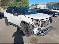 JTMEWRFV2KJ015298 2019 TOYOTA RAV 4