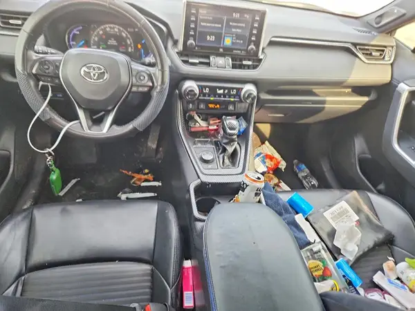 2020 TOYOTA RAV 4 auction photo 8