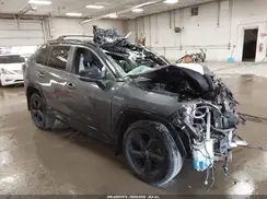JTMEWRFV8KD511978 2019 TOYOTA RAV 4