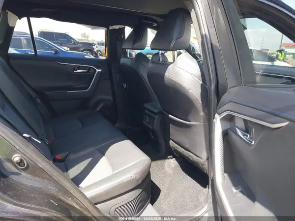 JTMEWRFV8LJ042104 2020 TOYOTA RAV 4 - Image 8