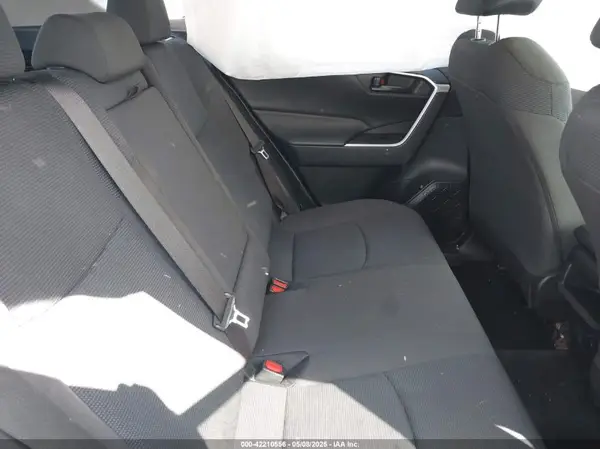 JTMF1RFV3KJ002983 2019 TOYOTA RAV 4 - Image 8