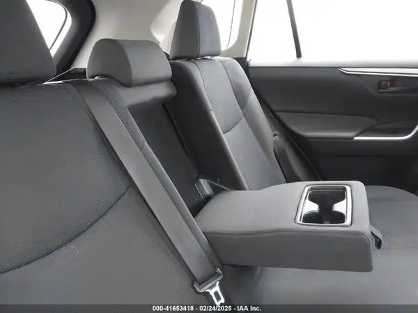 JTMF1RFV5KJ011541 2019 TOYOTA RAV 4 - Image 8