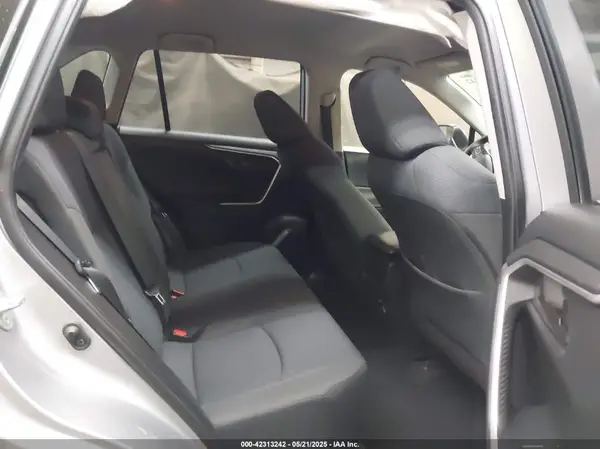 JTMF1RFV7KD043650 2019 TOYOTA RAV 4 - Image 8