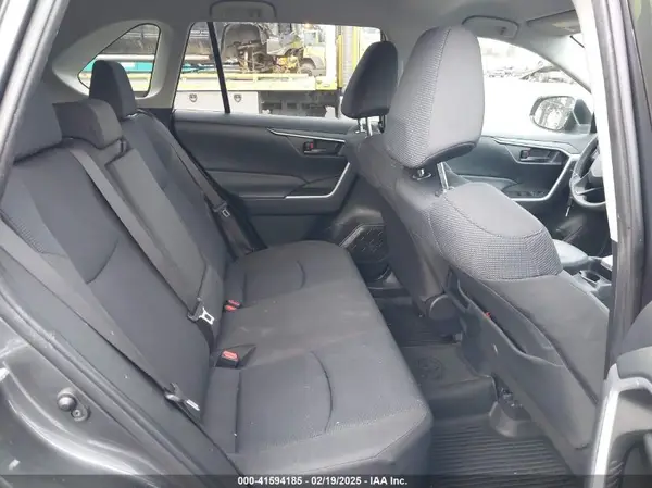 JTMF1RFV8KD032656 2019 TOYOTA RAV 4 - Image 8