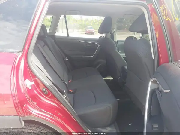 JTMF1RFV9KD038997 2019 TOYOTA RAV 4 - Image 8