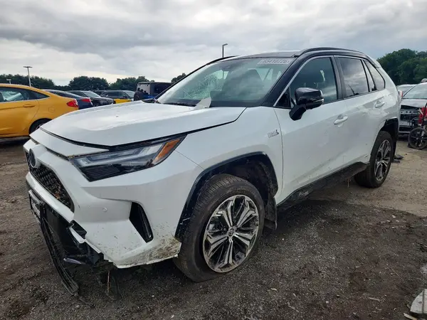 JTMFB3FV0RD228742 2024 TOYOTA RAV 4 - Image 1