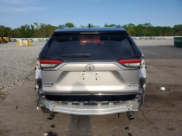 2025 TOYOTA RAV 4 auction photo 6