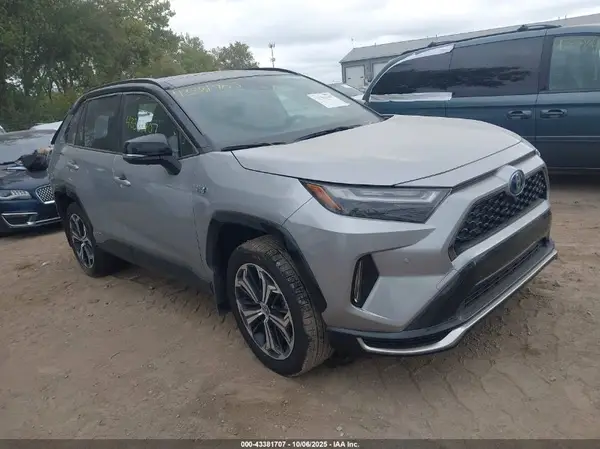 JTMFB3FV2RD206869 2024 TOYOTA RAV 4 - Image 1